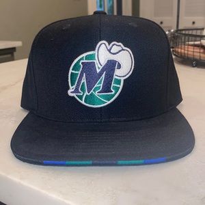 Dallas Mavericks fitted hat